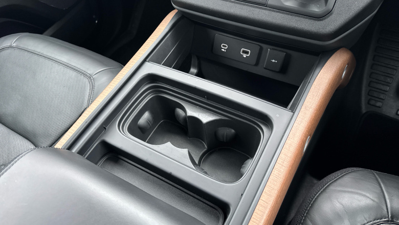 Land Rover Defender 3.0 P400 X 90 3dr Auto Petrol Estate